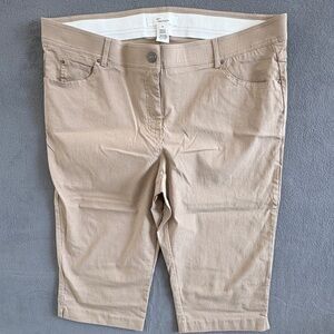 89th & Madison Khaki Bermuda Shorts Flat Front Cotton Blend 18